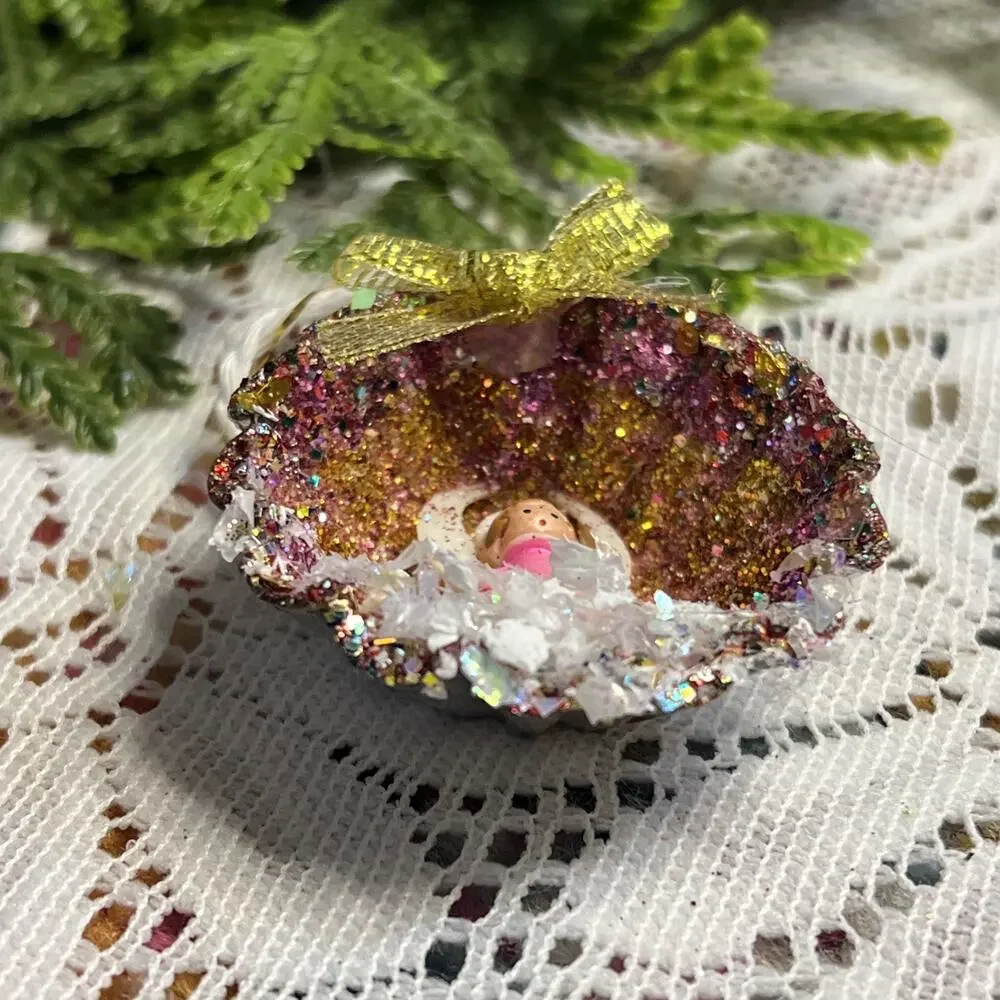 Vintage Round Tart Tin w/ Pink Angel Diorama Mid Century Style Glitter Ornament